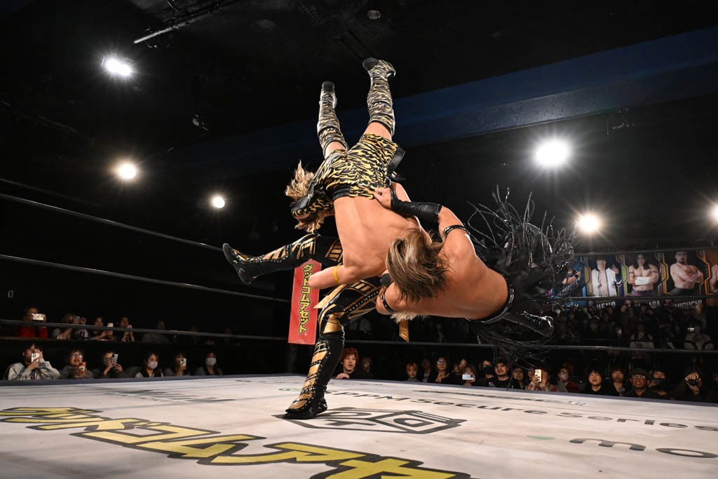 GO UPDATE 2025 | DDT プロレスリング公式サイト