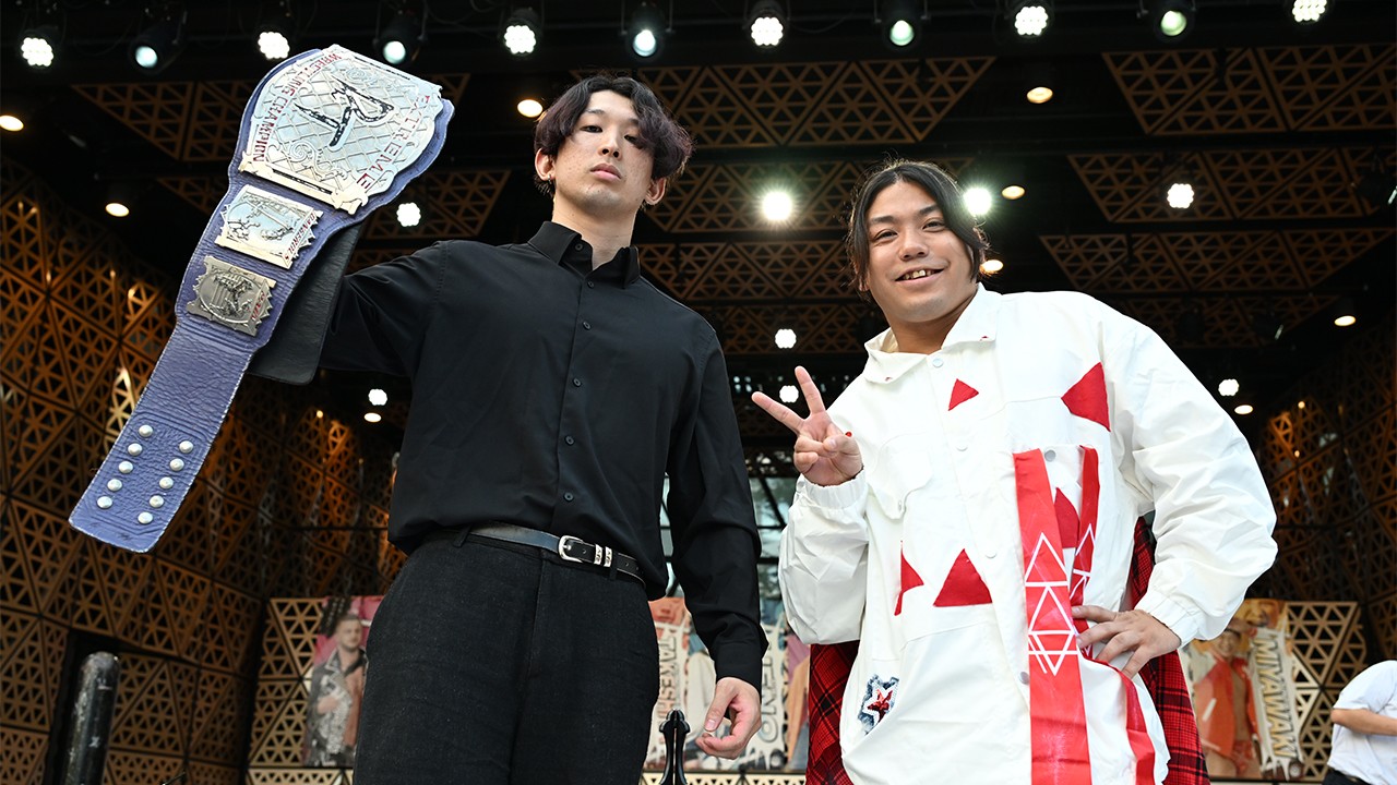 【公開調印式】勝俣瞬馬、因縁の岡谷英樹との3度目のEXTREME王座戦に「僕が本当の岡谷英樹を引き出して獲りたい」